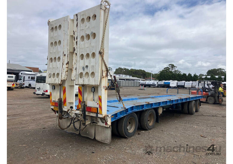 2015 Midland Quad Axle Dog Plant Trailer