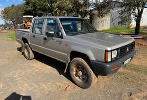 Triton Dual Cab Utility