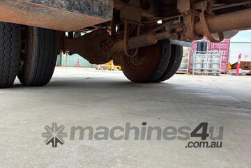 2013 Mitsubishi Canter Crew Cab Table Top