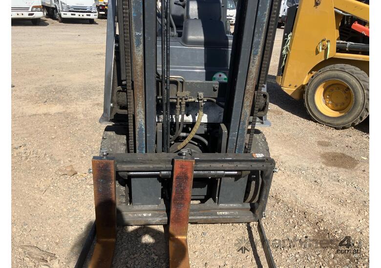 Nissan P1F1A18DU Forklift