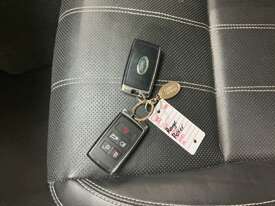 2022 Land Rover Range Rover Velar P400 R-Dynamic SE Petrol - picture4' - Click to enlarge