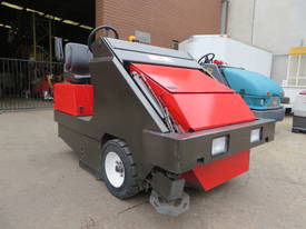 PowerBoss Armadillo Badger SW/6XV 388 HOURS - picture0' - Click to enlarge