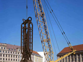 Liebherr HS 885 HD Litronic - picture2' - Click to enlarge