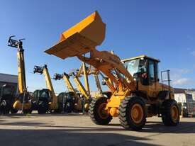 Brand New 2015 Champion 13 Tonne Wheel Loader - picture1' - Click to enlarge