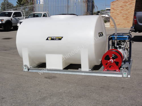 Firefighter/ skid mounted water tank