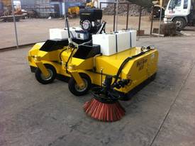 Multisweep MS900 - Sweeper Attachment - picture0' - Click to enlarge