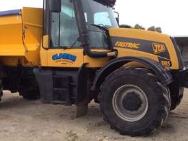 JCB FASTRAC 3185 FWA/4WD Tractor - picture0' - Click to enlarge