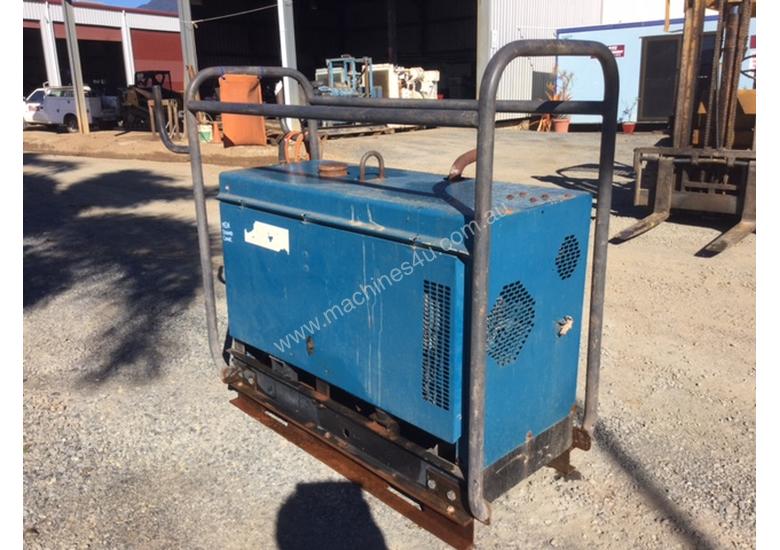 caption 2000 MILLER BIG BLUE 401DX ENGINE DRIVEN WELDER