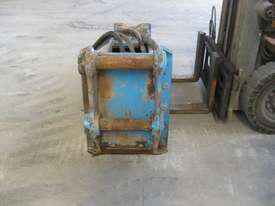 TOKU 14 ILU Hydraulic Hammer - picture1' - Click to enlarge