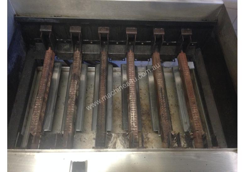 caption Gas char grill burners