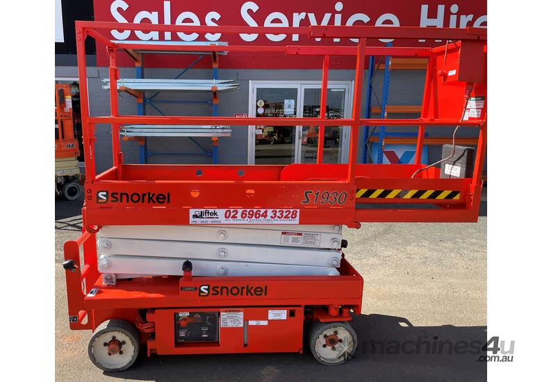 Used snorkel S1930 Rough Terrain Scissor Lift in , Listed on Machines4u