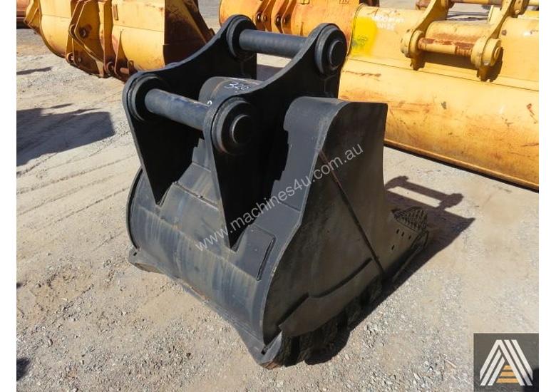 caption 320CL 950MM TRENCHING BUCKET