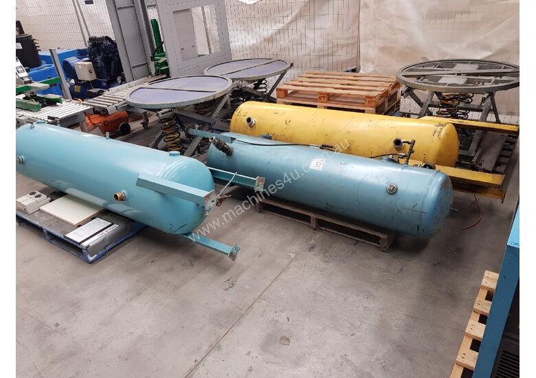 Used pilotair VERTICAL AUSTRALIAN MADE AIR TANKS350 500 600 900 Litres