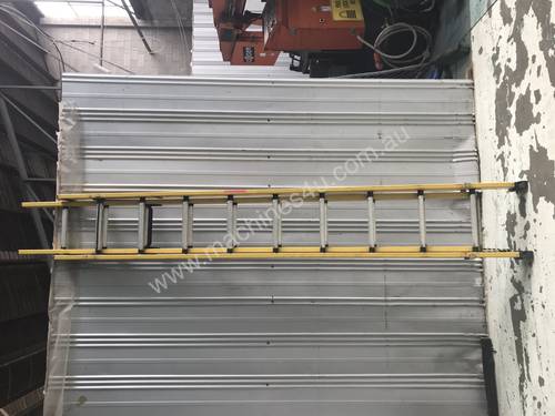 Branach Fiberglass & Aluminum Extension Ladder 3.3 to 5.2 Meter Industrial Quality