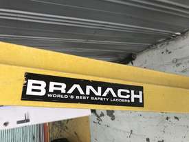 Branach Fiberglass & Aluminum Extension Ladder 3.3 to 5.2 Meter Industrial Quality - picture2' - Click to enlarge