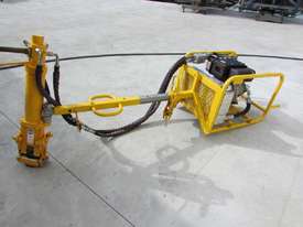 RAILWAY TRACK-PACK WITH SPIKE PULLER - picture1' - Click to enlarge