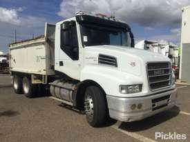 2010 Iveco Powerstar - picture0' - Click to enlarge
