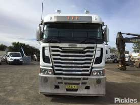 2014 Freightliner Argosy - picture1' - Click to enlarge