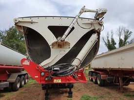 AZMEB 2012 ROAD TRAIN TRI AXLE FLEXI SIDE TIPPER - picture0' - Click to enlarge