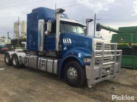 2011 Mack Trident - picture0' - Click to enlarge
