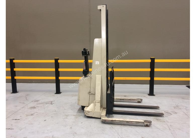 caption Electric Forklift Walkie Stacker M Series 1984
