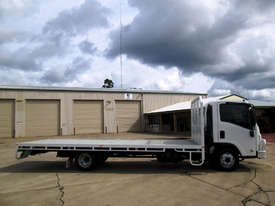 Isuzu NNR200 Tray Truck - picture2' - Click to enlarge