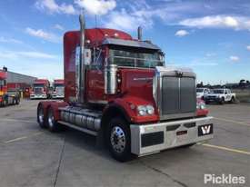 2013 Western Star 4800FX Stratosphere - picture0' - Click to enlarge