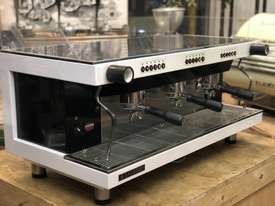 SAN REMO ZOE WHITE 3 GROUP ESPRESSO COFFEE MACHINE - picture0' - Click to enlarge