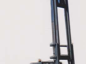 used gas forklift - picture1' - Click to enlarge