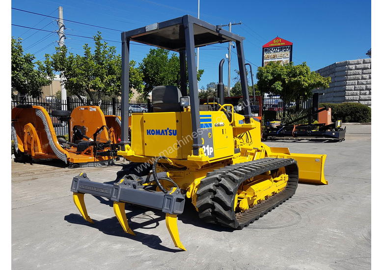 Used 2005 komatsu 2005 Komatsu D21P8 Dozer w Rubber Tracks DOZETC