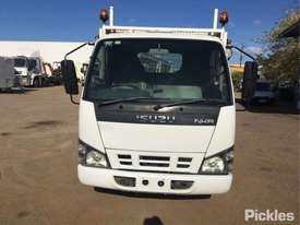 2007 Isuzu NKR200 MWB - picture1' - Click to enlarge