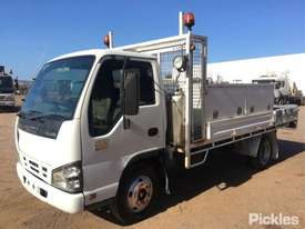 2007 Isuzu NKR200 MWB - picture2' - Click to enlarge