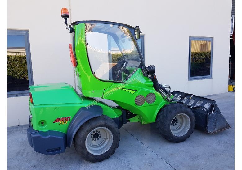 Used 2013 avant 750 Articulated Mini Loaders in , Listed on Machines4u