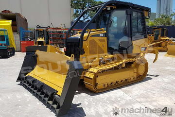 Caterpillar D3K XL Bulldozer (Stock No. 2319) DOZCATK Caterpillar D3K XL Bulldozer (Stock No. 2319) DOZCATK