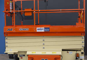 JLG 32ft Electric Scissor Lift Powerful, Compact & Ideal for Your Indoor Projects! For Hire!