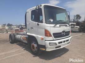 2005 Hino GD1J - picture0' - Click to enlarge