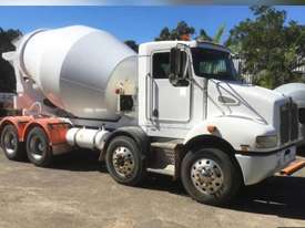KENWORTH T358 WITH KYOKUTO 7.5 M3 CONCRETE TRUCK GREAT CONDITION - picture0' - Click to enlarge