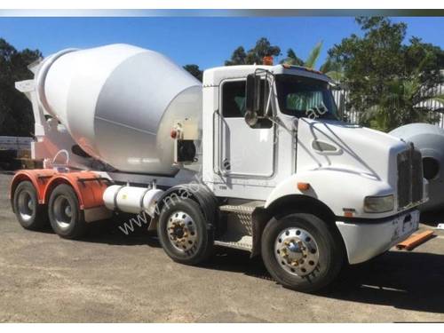 KENWORTH T358 WITH KYOKUTO 7.5 M3 CONCRETE TRUCK GREAT CONDITION