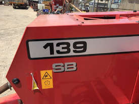 Massey Ferguson 139 Square Baler Hay/Forage Equip - picture2' - Click to enlarge