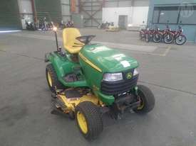 John Deere X748 - picture0' - Click to enlarge