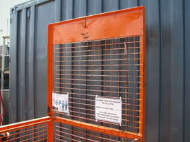 Forklift Safety Cage Platform 120 x 118cm - picture2' - Click to enlarge