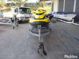 2010 Seadoo RXT 260-S - picture1' - Click to enlarge