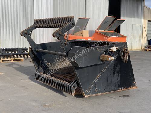 Wheel Loader Rock Picker