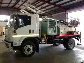 Comacchio MC-T3 Truck Mounted Hydraulic Drilling Rig - picture2' - Click to enlarge