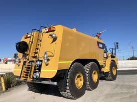 Caterpillar 740B Water Truck - picture2' - Click to enlarge