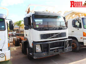 Volvo 2010 FM400 Cab Chassis Truck - picture0' - Click to enlarge