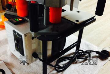 PORTABLE 240V CONTOUR AND STRAIGHT LINE EDGEBANDER *LAST ONE*