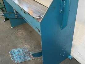 Epic 1240mm x 1.6mm Treadle Guillotine - picture1' - Click to enlarge