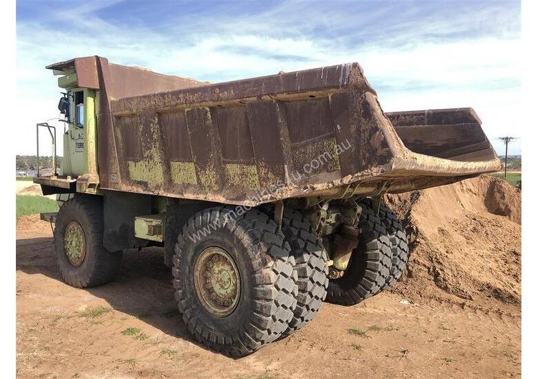 caption Terex 3305-B
