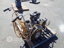 2011 WAGNER LC800 PETROL PAINT SPRAYER - picture1' - Click to enlarge